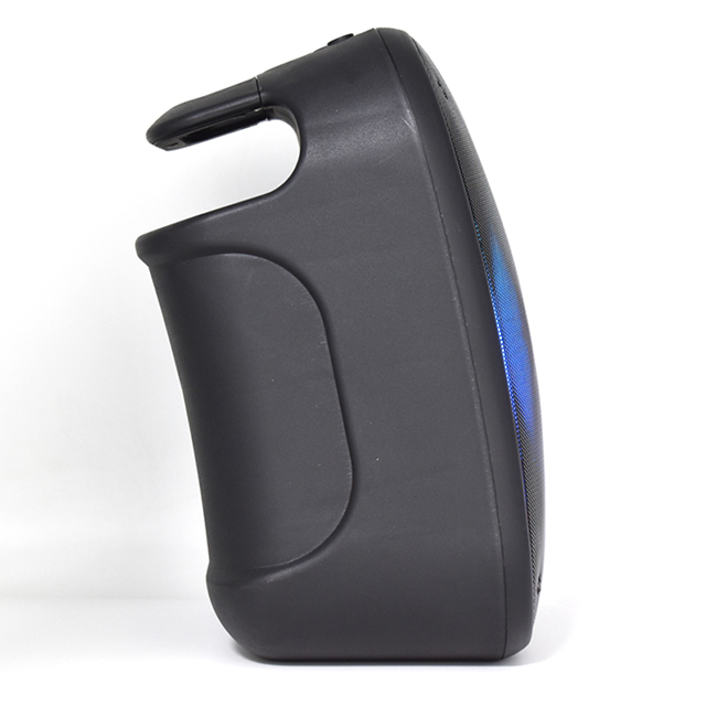 مكبر صوت بإضاءة ليد